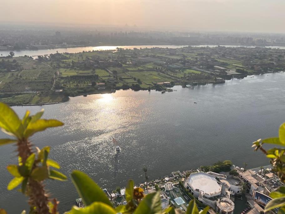 3brs Spacious Vintage Panoramic Nile View Apartment Cairo