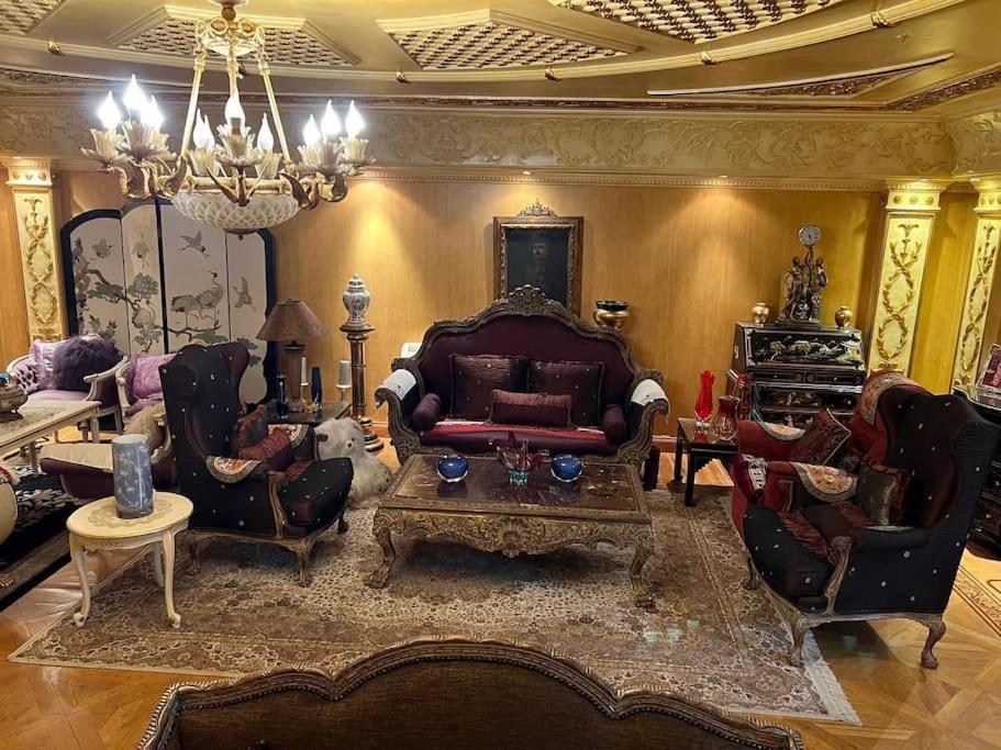 Apartment 3brs Spacious Vintage Panoramic Nile View Cairo