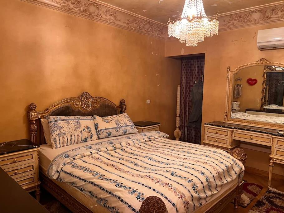 3brs Spacious Vintage Panoramic Nile View Cairo